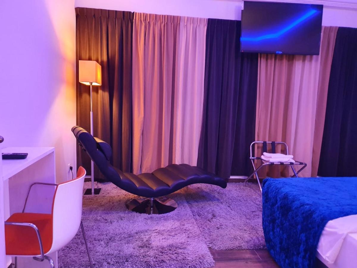 Residence Blue Hotel Thies Exteriör bild