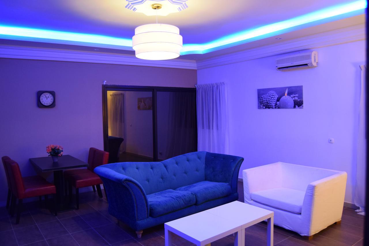 Residence Blue Hotel Thies Exteriör bild